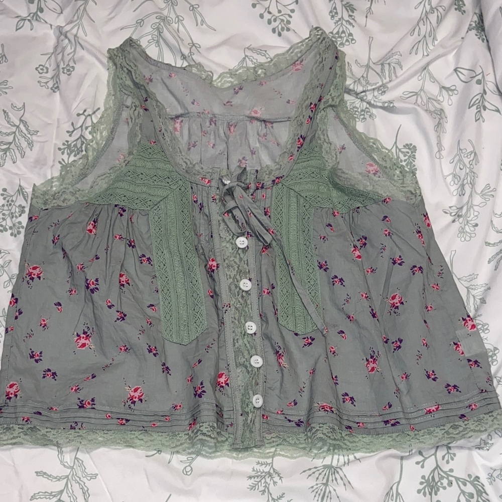 Floral Green Sleeveless Top sz med brand NWT flower🪷🪻💐🌸🌷